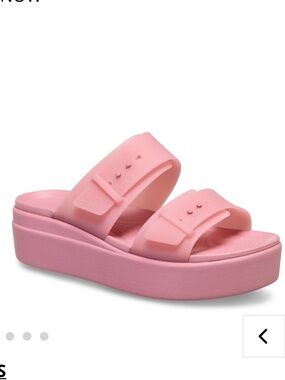 CROCS Brooklyn Frosted Platform Slide in Bubblegum Pink